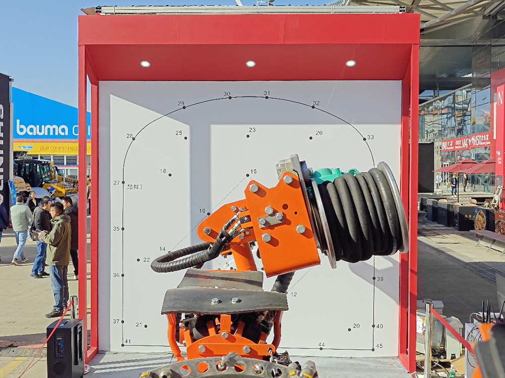 鑿巖臺(tái)車布孔圖與打法如何攻克堅(jiān)硬巖面